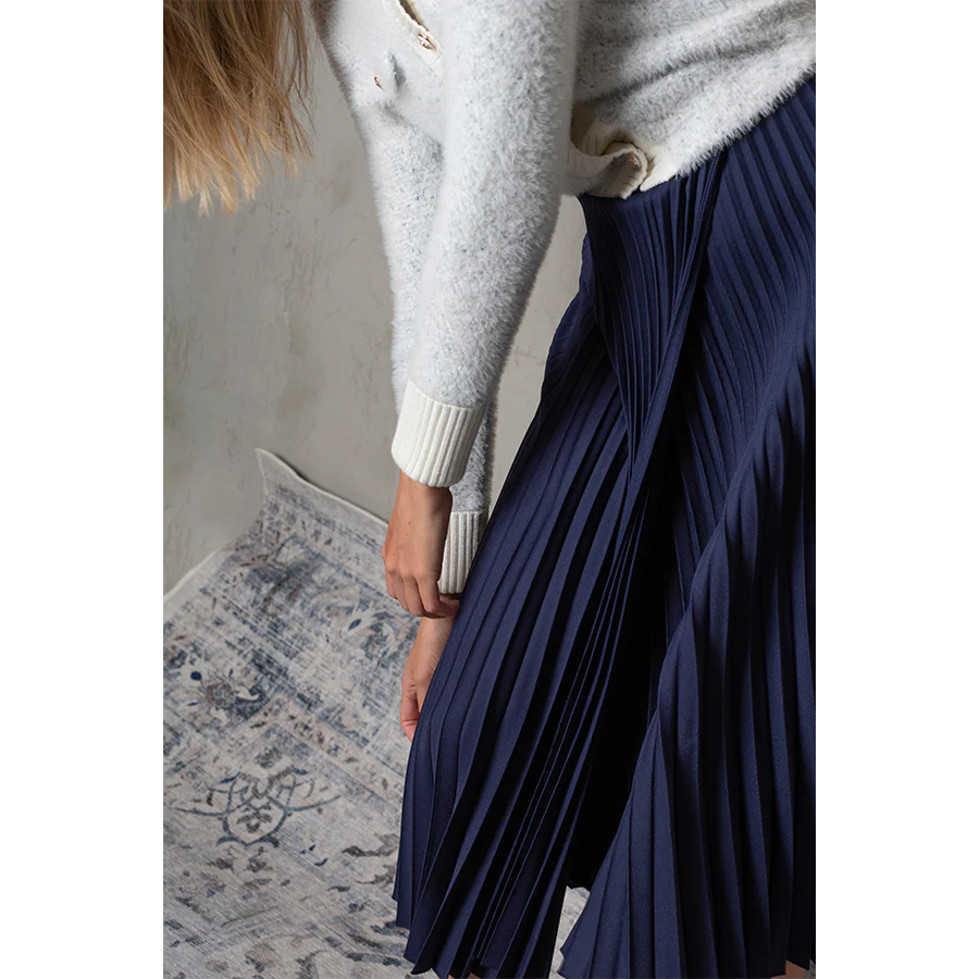 NAVY ASYMMENTRICAL SILK PLEATED SKIRT - Image 4